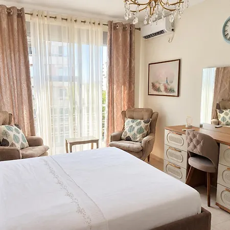 1br, 3 Min To Skanderbeg Square Apartment Tirana